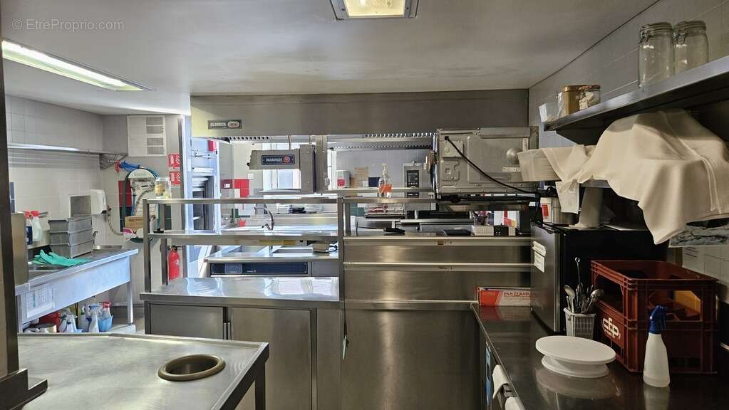 Commerce à LABASTIDE-MURAT