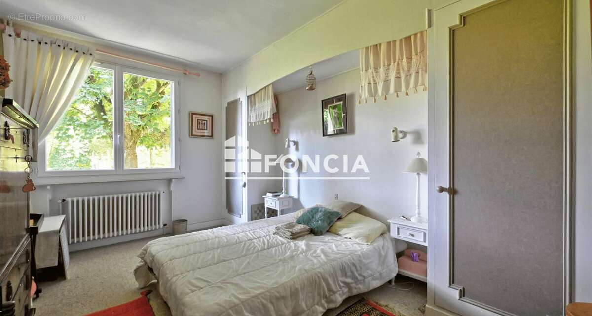 Maison à SAINT-LEGER-EN-YVELINES