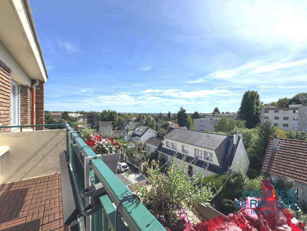 Appartement à LE PLESSIS-ROBINSON