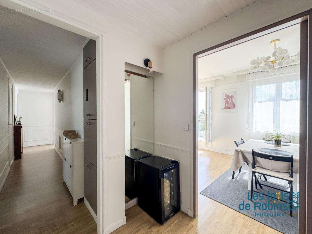 Appartement à LE PLESSIS-ROBINSON