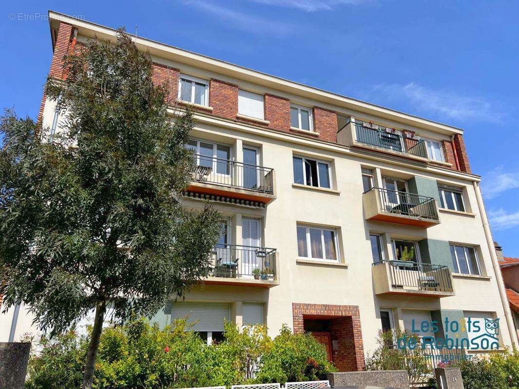 Appartement à LE PLESSIS-ROBINSON