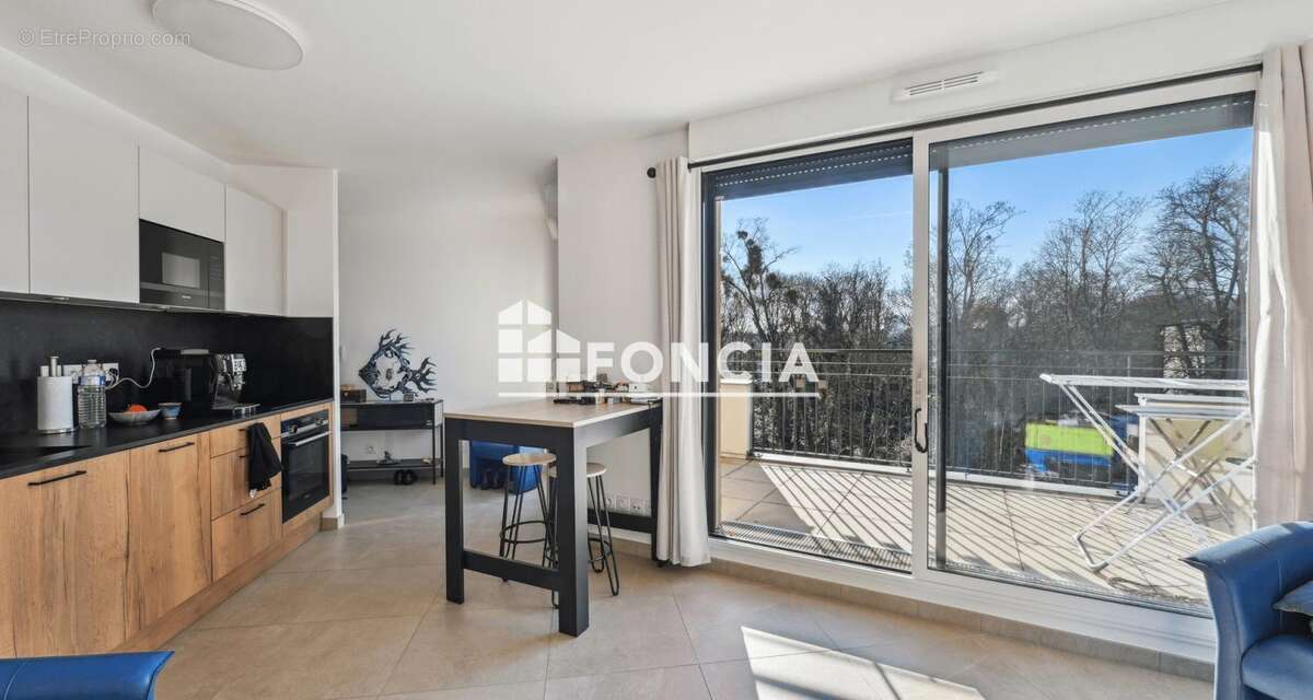 Appartement à CHATENAY-MALABRY