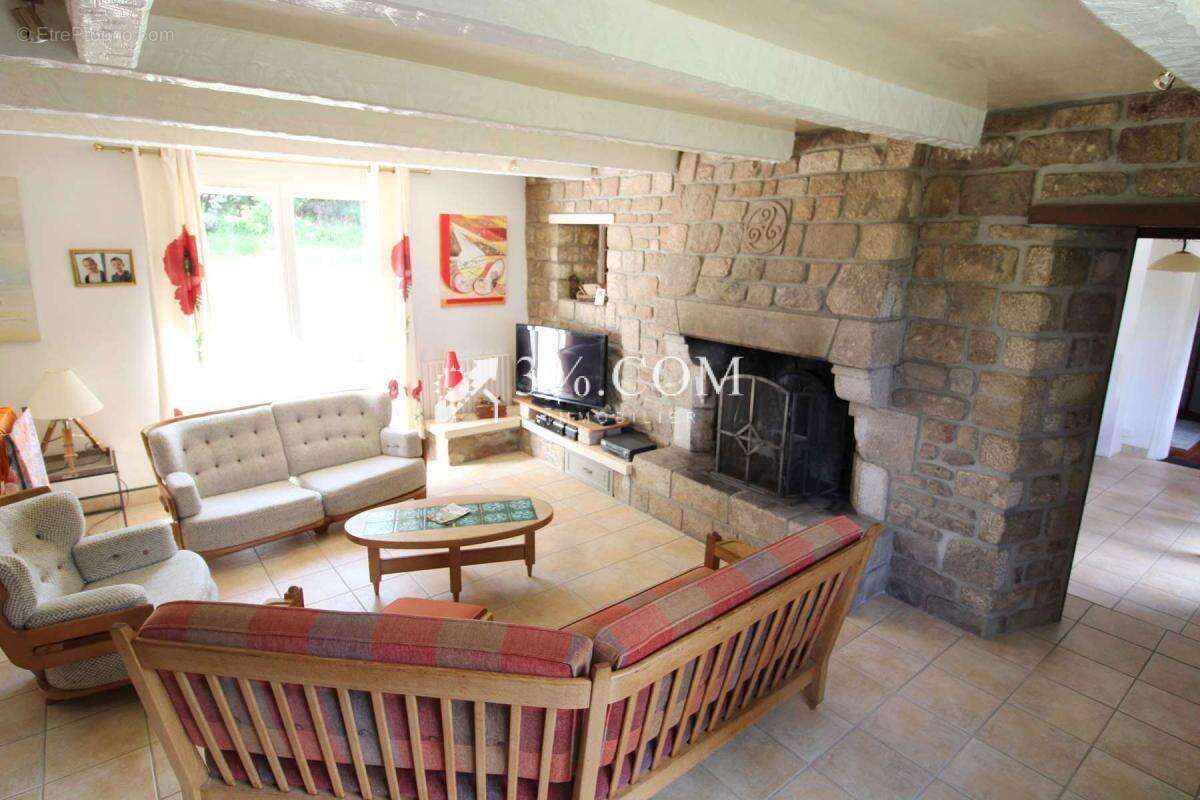 Maison à LOCOAL-MENDON