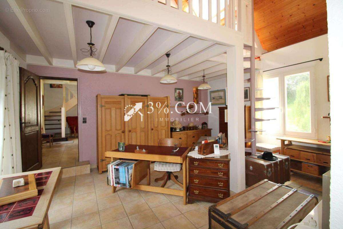 Maison à LOCOAL-MENDON