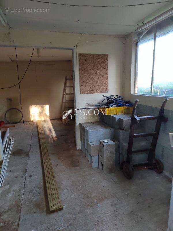 Maison à LOCOAL-MENDON