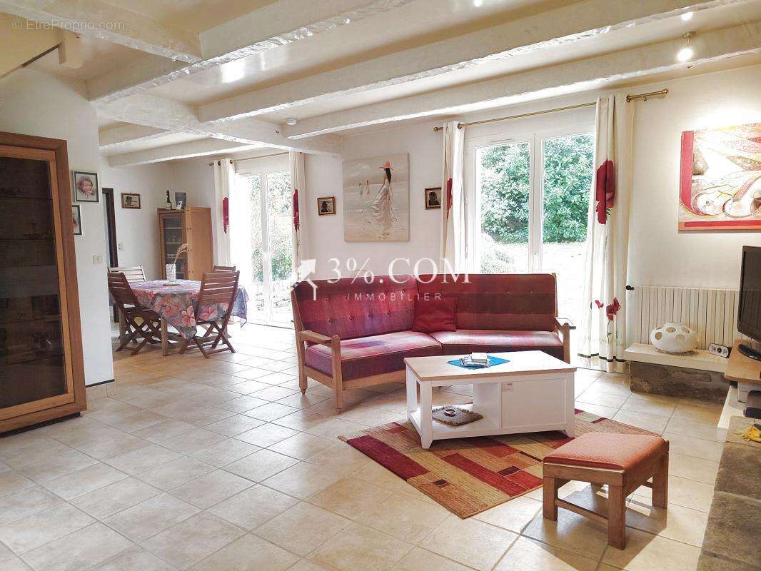 Maison à LOCOAL-MENDON