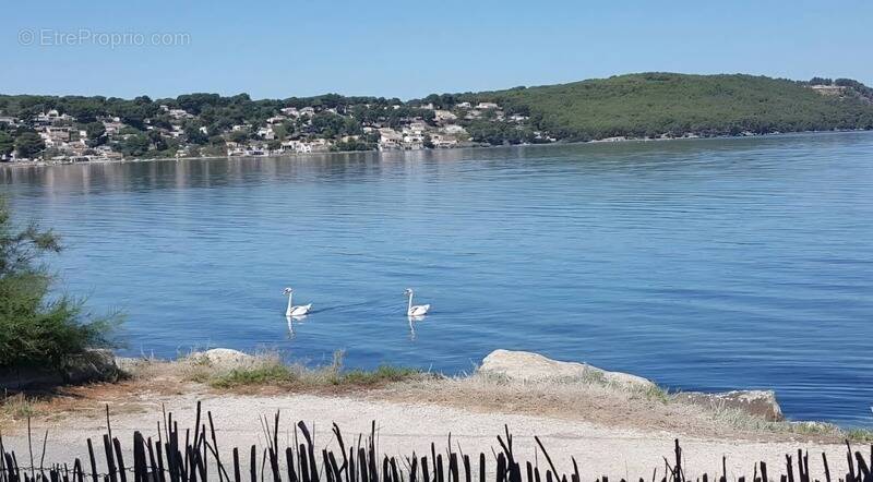 Maison à SAINT-MITRE-LES-REMPARTS