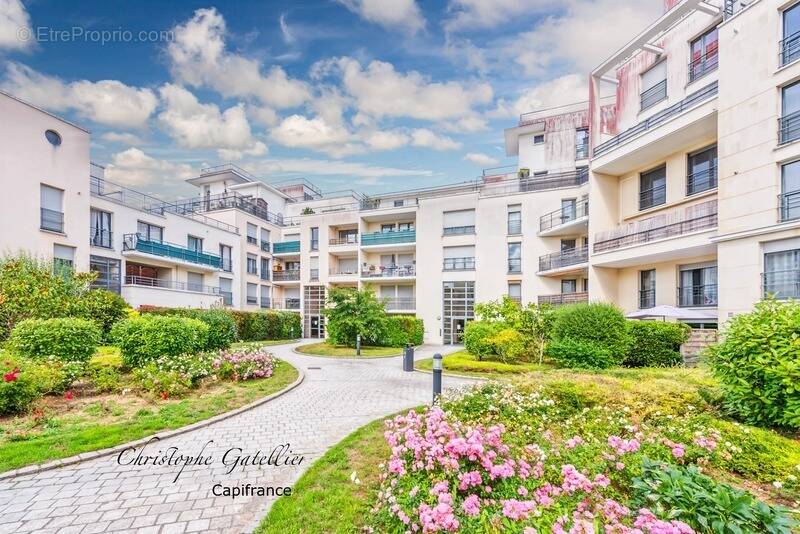 Appartement à ELANCOURT