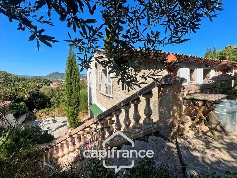 Maison à HYERES