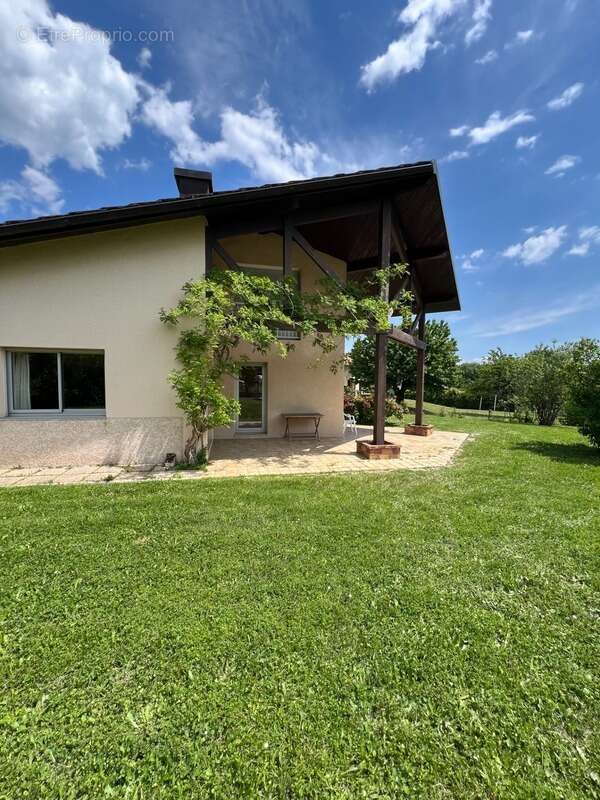 Maison à DIVONNE-LES-BAINS