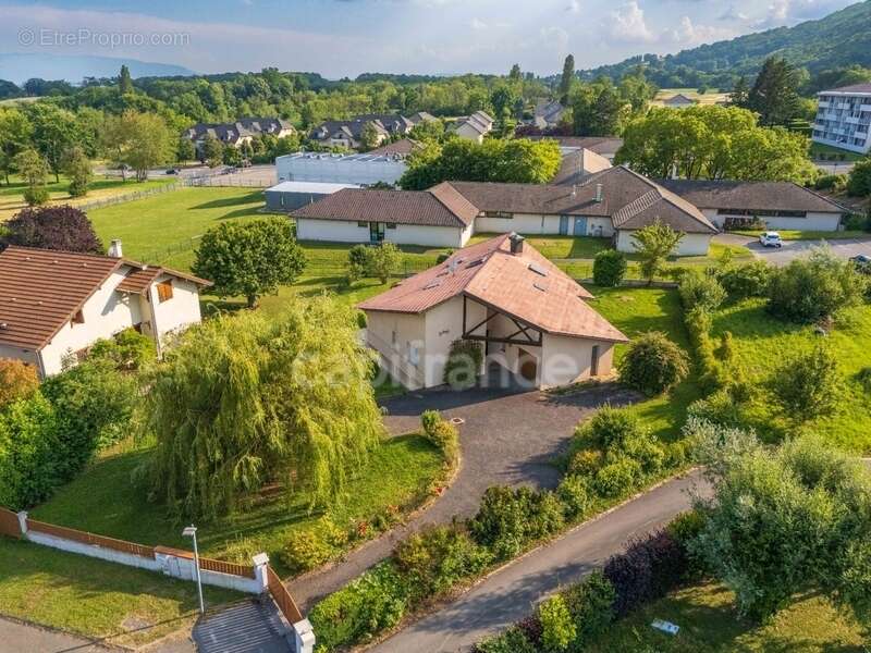 Maison à DIVONNE-LES-BAINS