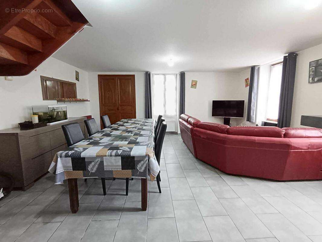 Maison à LES METAIRIES