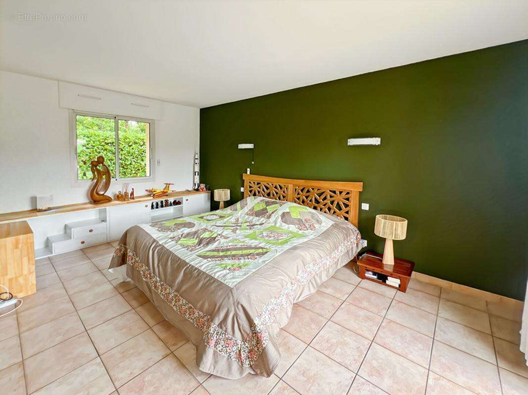 Maison à MARTIGNAS-SUR-JALLE