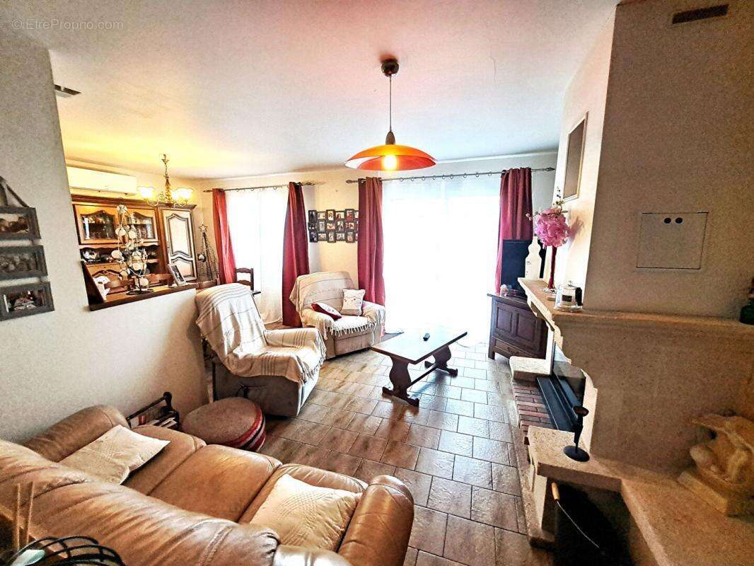 Maison à MOUTHIERS-SUR-BOEME