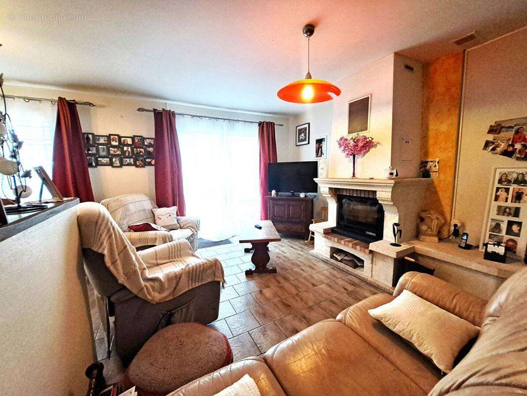 Maison à MOUTHIERS-SUR-BOEME