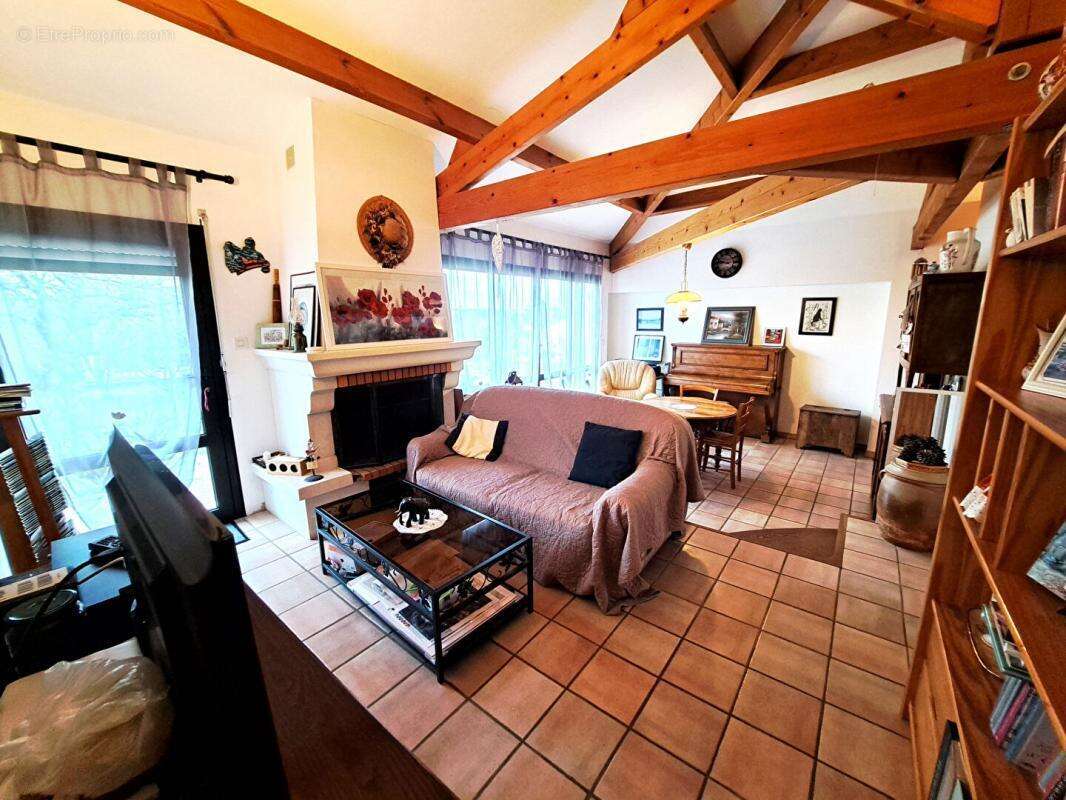 Maison à MOUTHIERS-SUR-BOEME