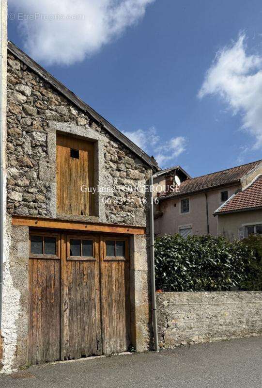 Maison à SAINT-ANTHEME