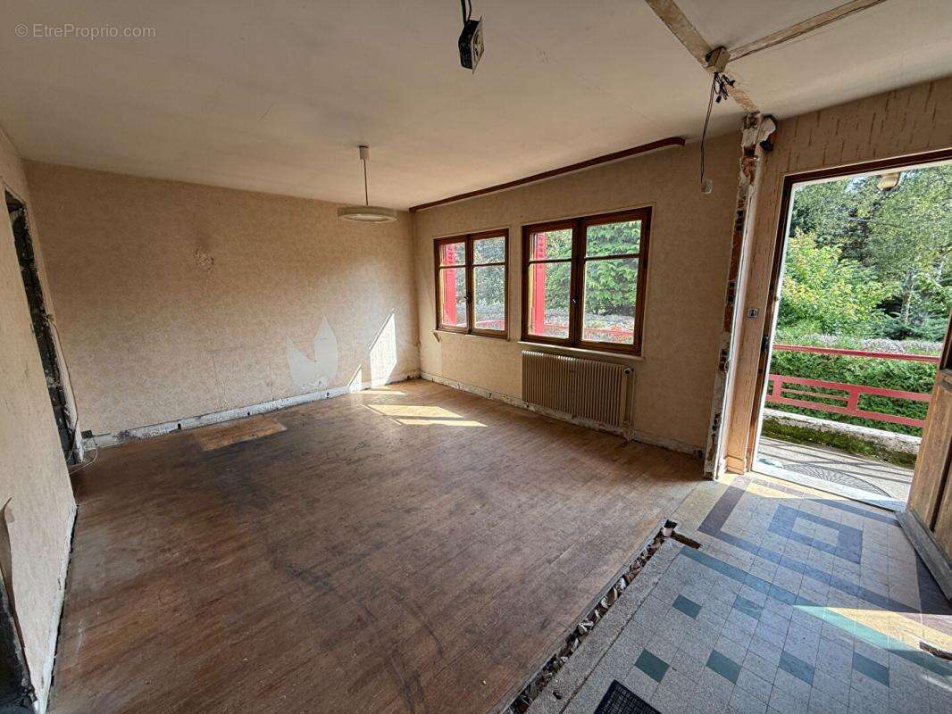 Maison à SERMAMAGNY