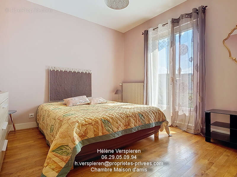 Maison à CARSAC-AILLAC