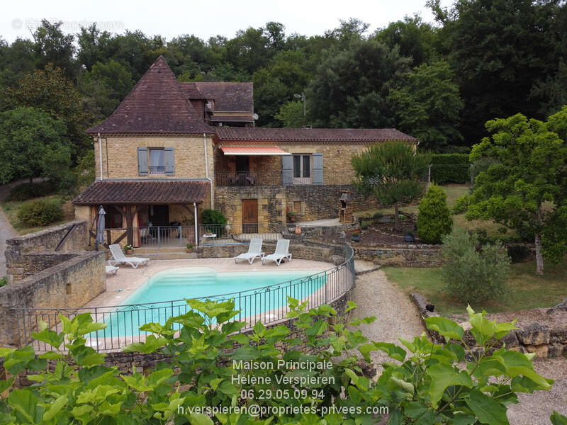 Maison à CARSAC-AILLAC