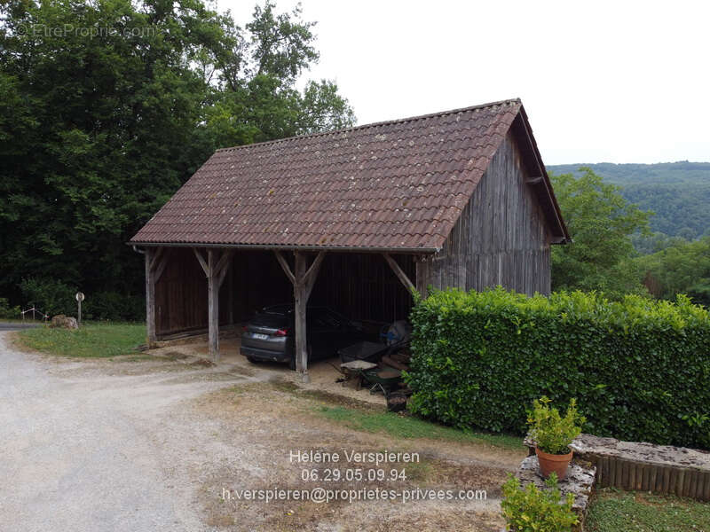 Maison à CARSAC-AILLAC