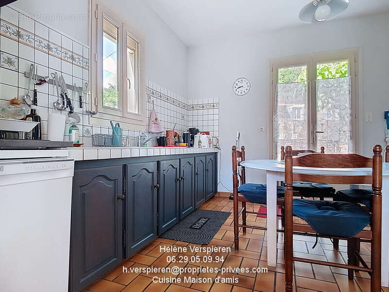 Maison à CARSAC-AILLAC