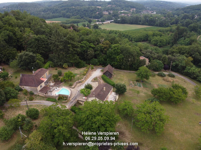 Maison à CARSAC-AILLAC