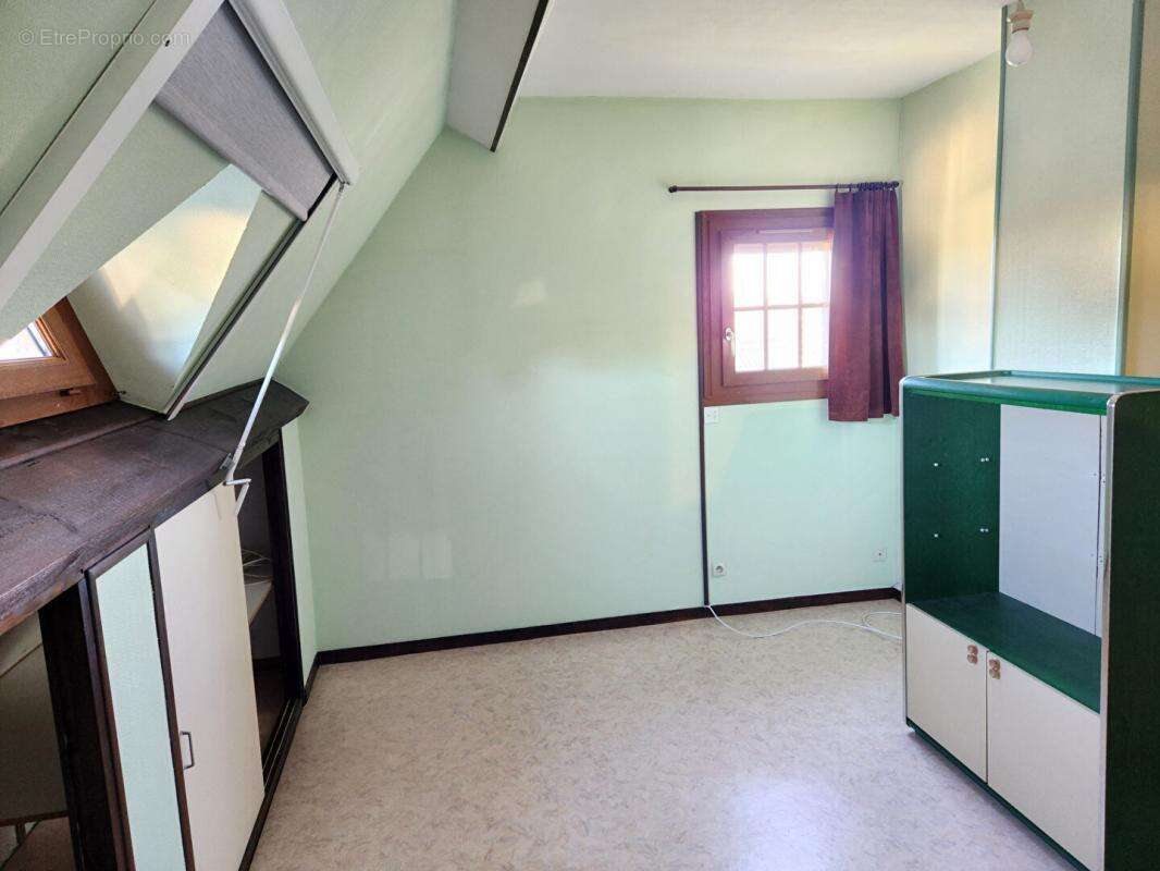 Maison à COURCELLES-SUR-SEINE