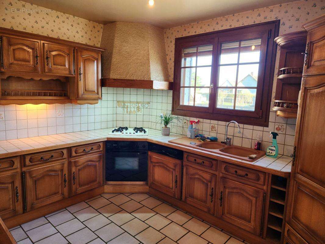 Maison à COURCELLES-SUR-SEINE