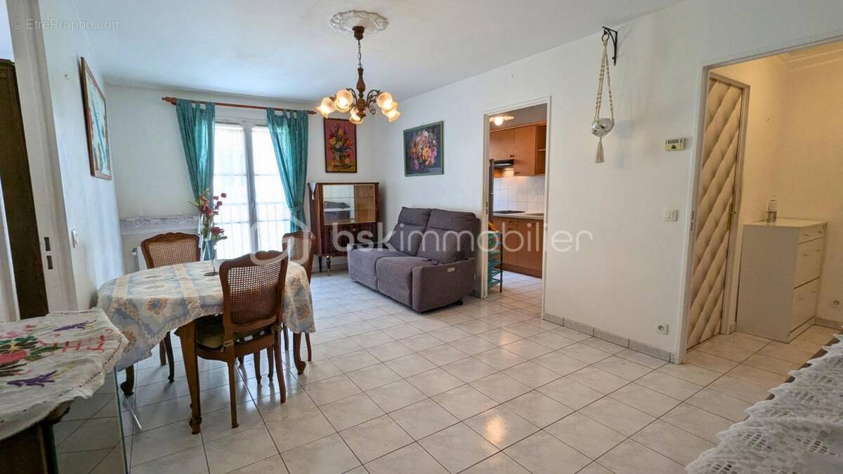 Appartement à BRIE-COMTE-ROBERT