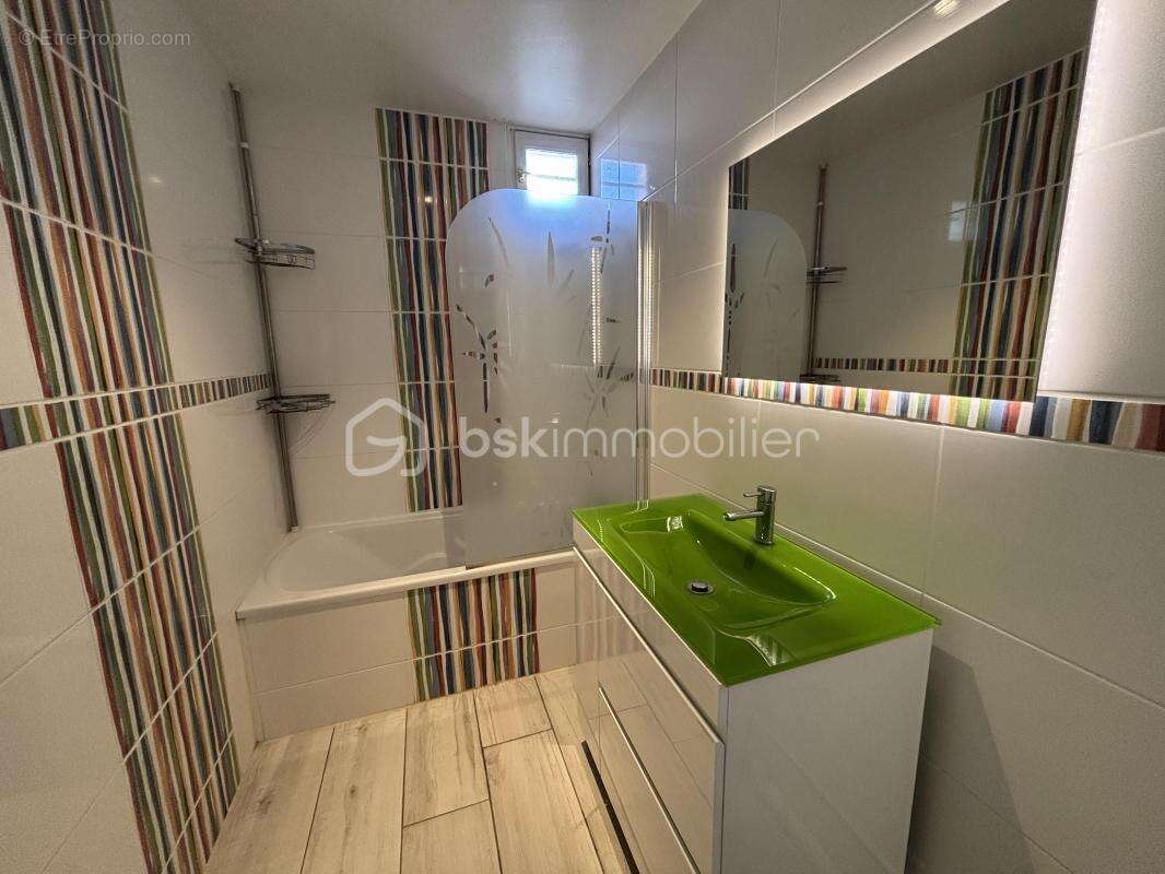 Maison à LA QUEUE-EN-BRIE