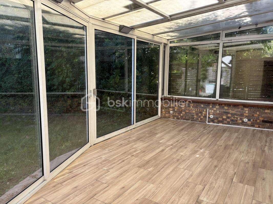 Maison à LA QUEUE-EN-BRIE