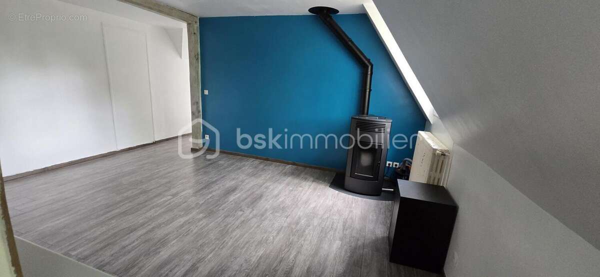 Appartement à FONTAINE-LA-RIVIERE