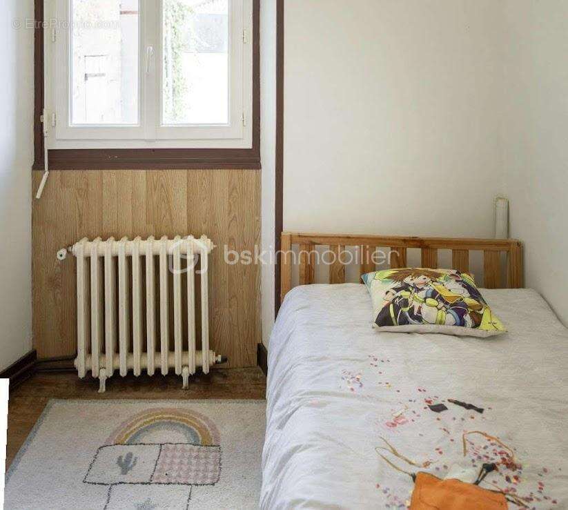 Maison à CHATEAUPONSAC