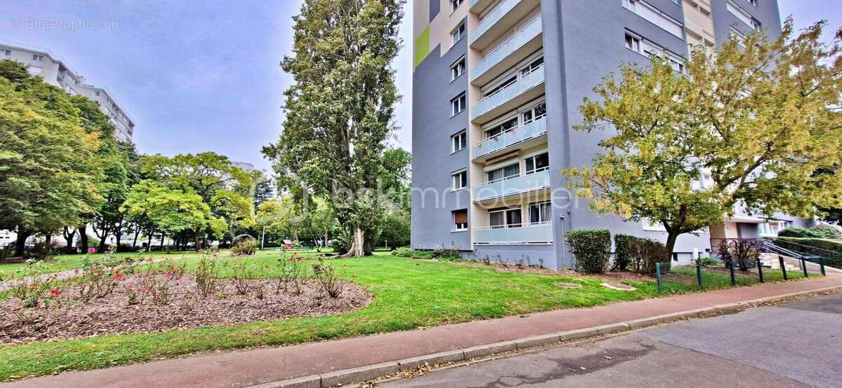 Appartement à RIS-ORANGIS