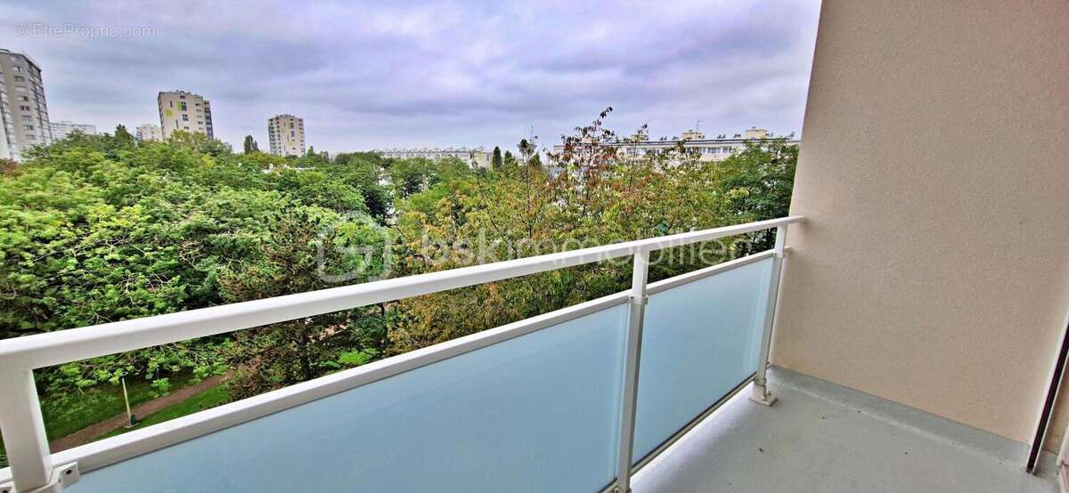 Appartement à RIS-ORANGIS