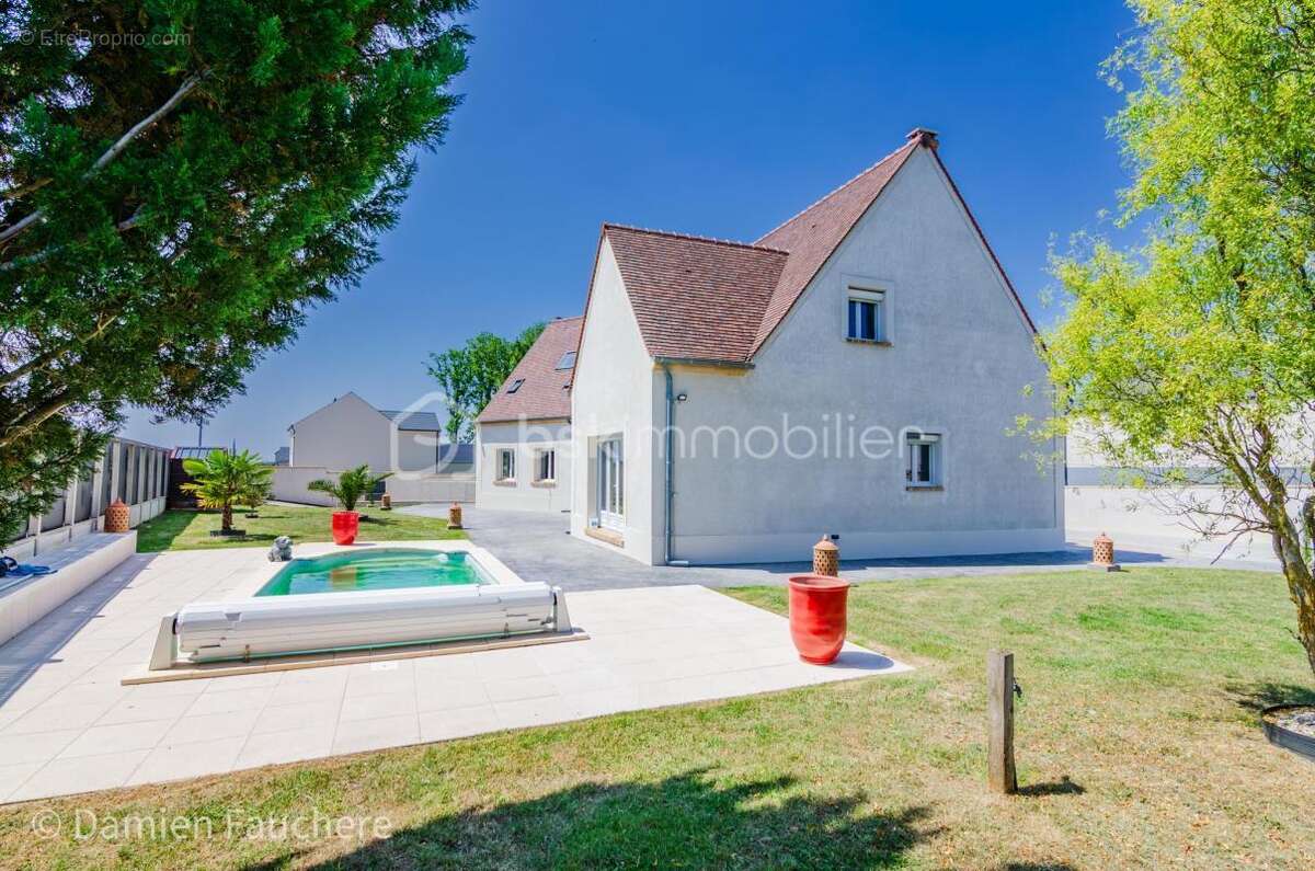 Maison à EVRY-GREGY-SUR-YERRE