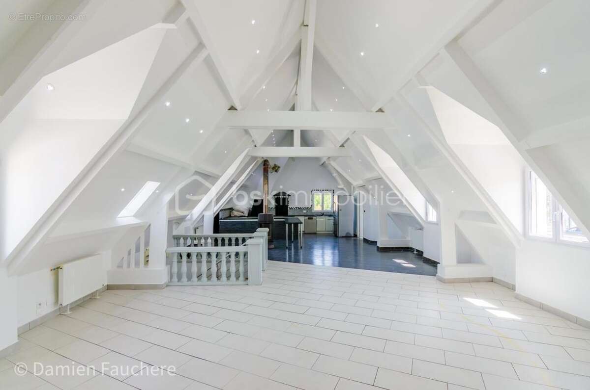 Maison à EVRY-GREGY-SUR-YERRE