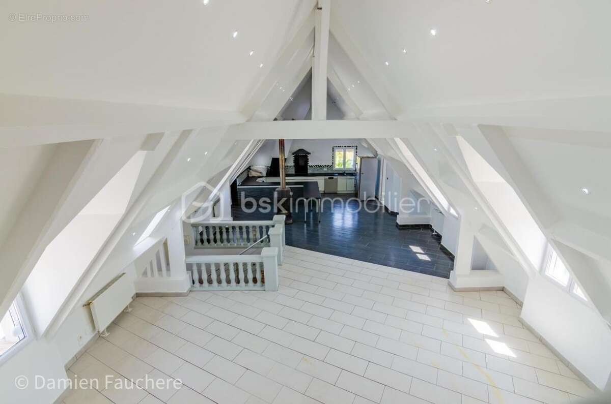 Maison à EVRY-GREGY-SUR-YERRE