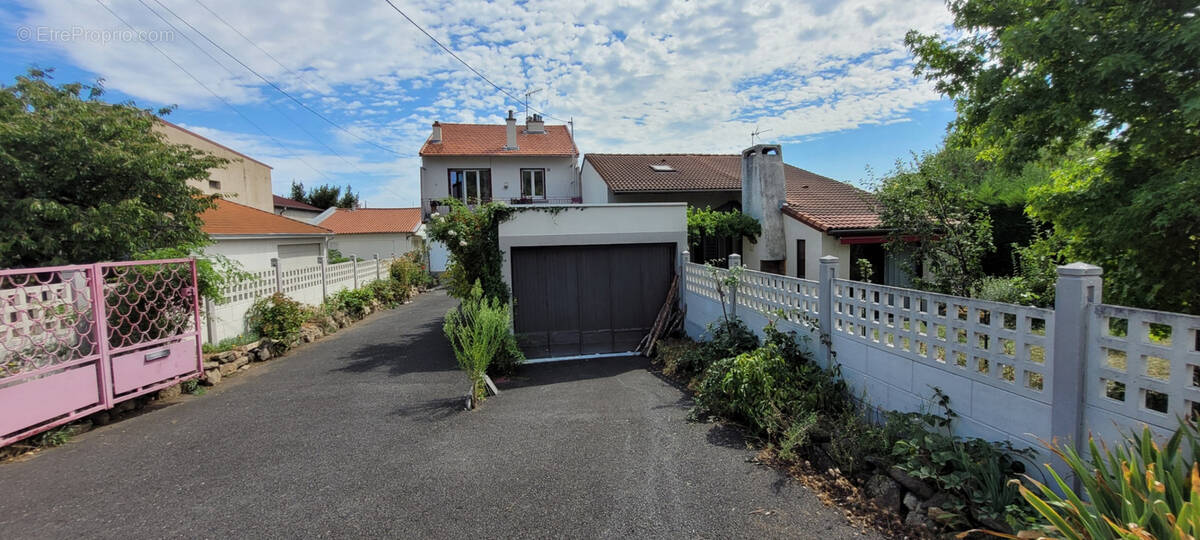 Maison à CLERMONT-FERRAND