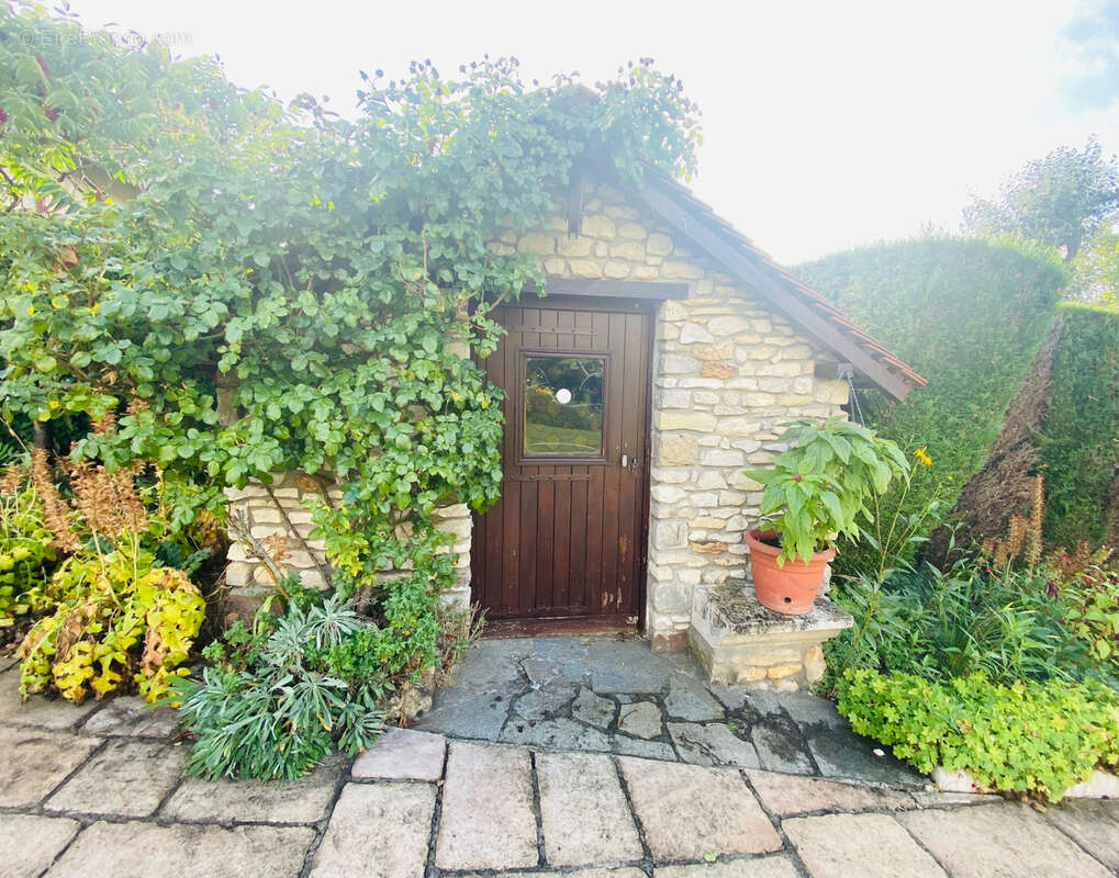 Maison à BENNECOURT