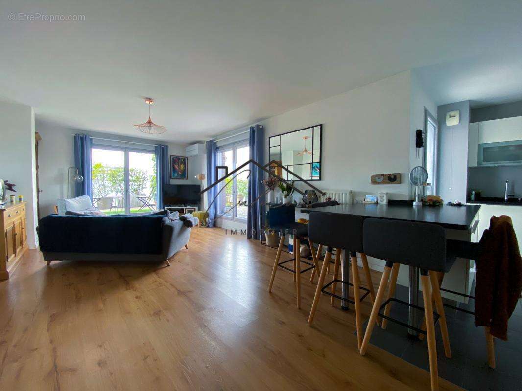 Appartement à ROSNY-SOUS-BOIS