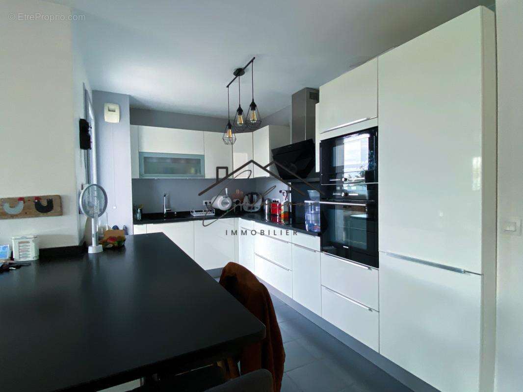 Appartement à ROSNY-SOUS-BOIS