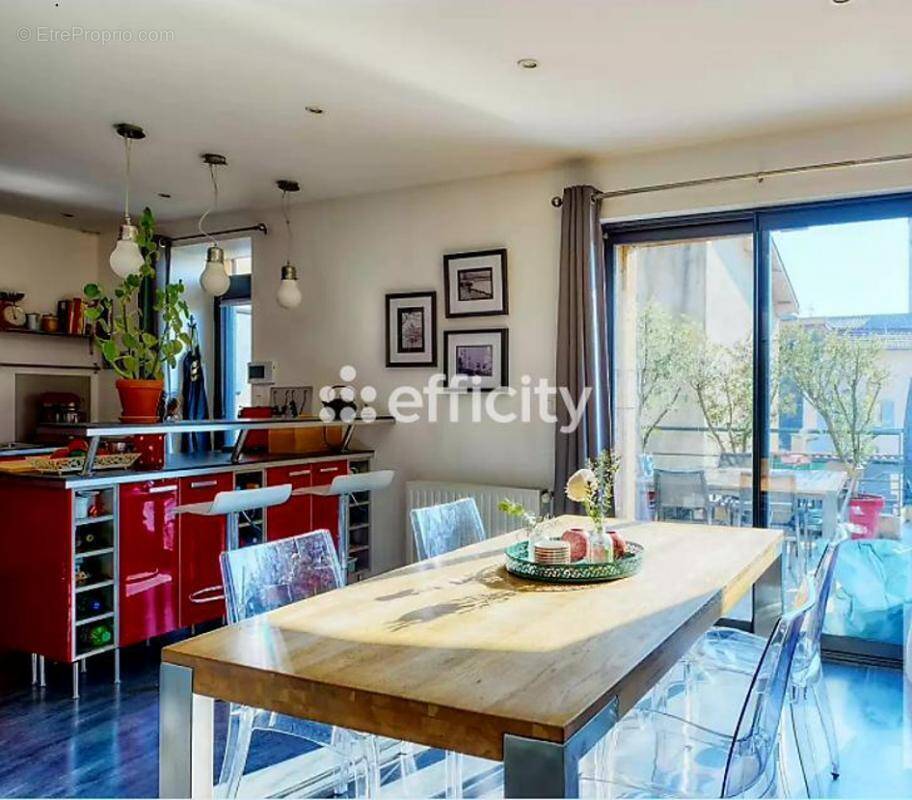 Maison à CHAZAY-D&#039;AZERGUES