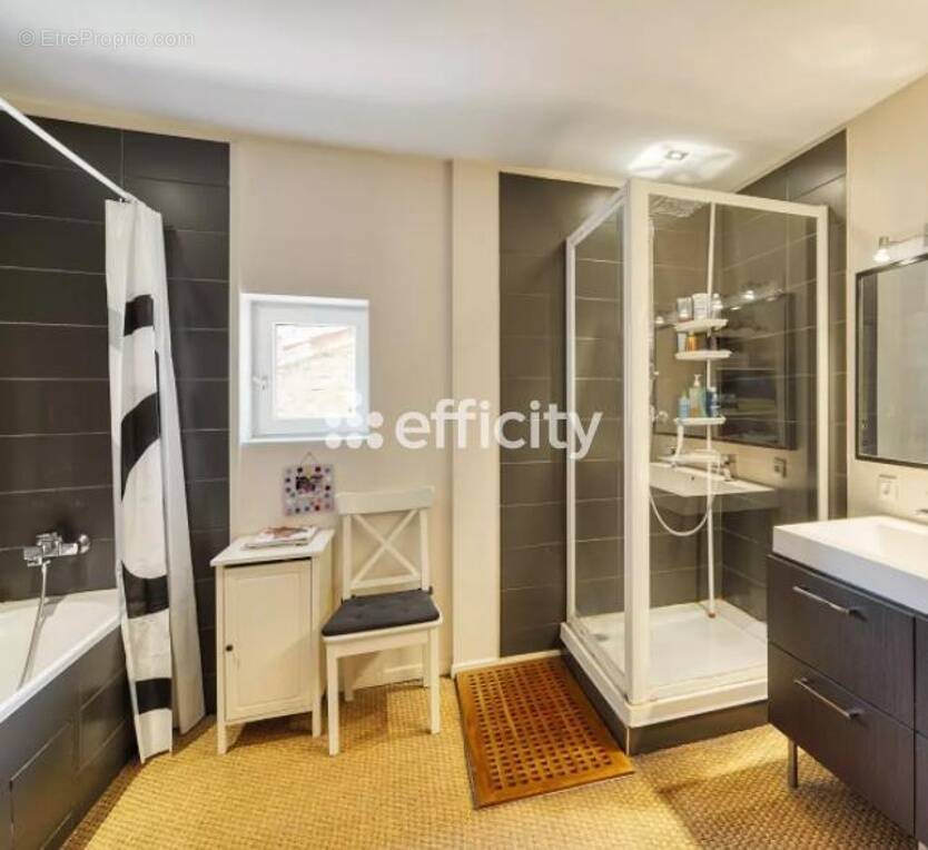 Maison à CHAZAY-D&#039;AZERGUES