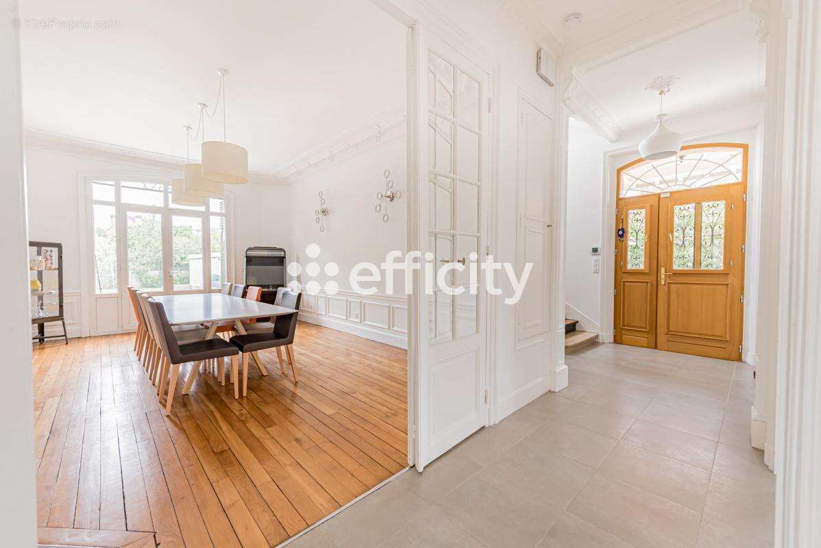 Maison à ABLON-SUR-SEINE