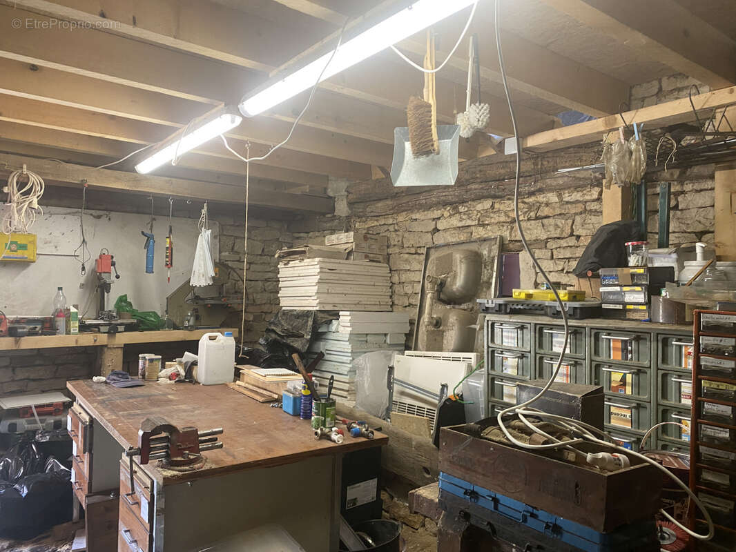 Maison à BRINON-SUR-BEUVRON