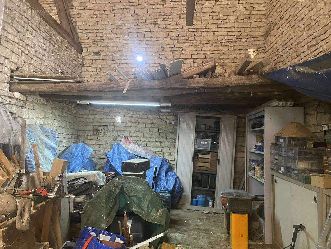 Maison à BRINON-SUR-BEUVRON