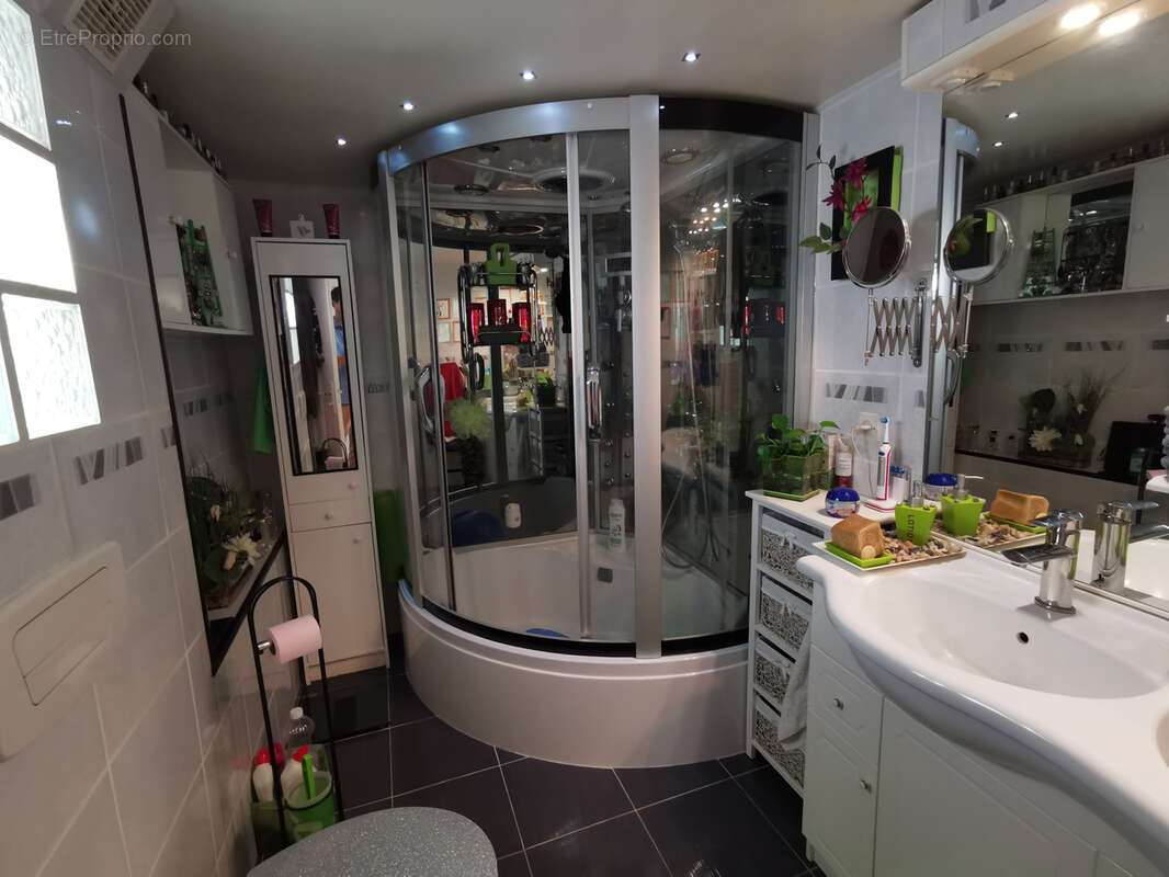 Maison à SAINT-MARTIN-DU-TERTRE