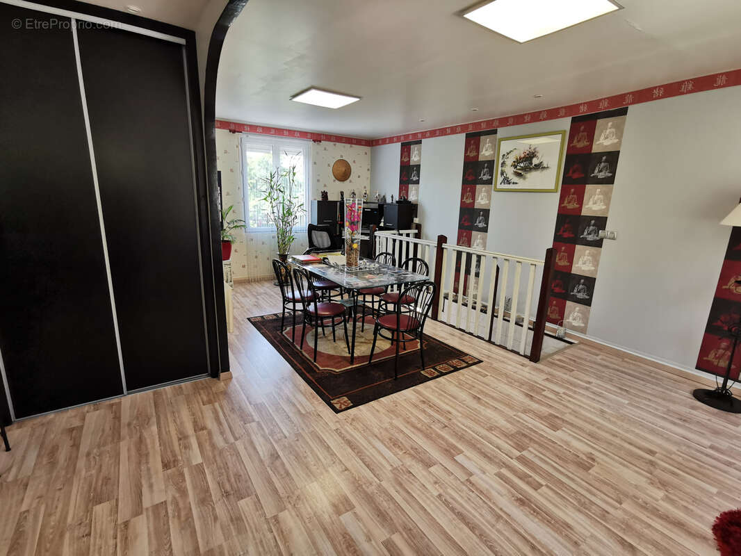 Maison à SAINT-MARTIN-DU-TERTRE